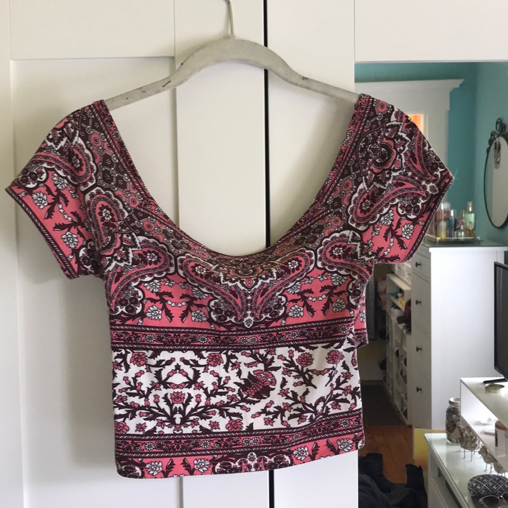 Crop top